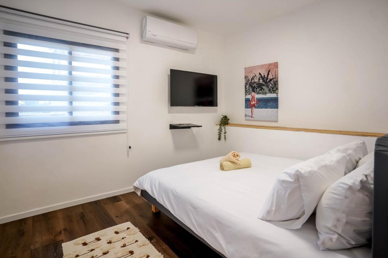 וילה רוני בריכה מחוממת Villa Roni Heated Pool Eilat Exterior photo
