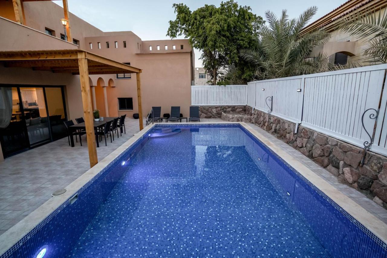 וילה רוני בריכה מחוממת Villa Roni Heated Pool Eilat Exterior photo