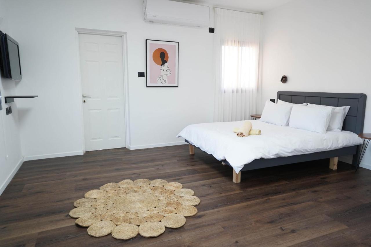 וילה רוני בריכה מחוממת Villa Roni Heated Pool Eilat Exterior photo